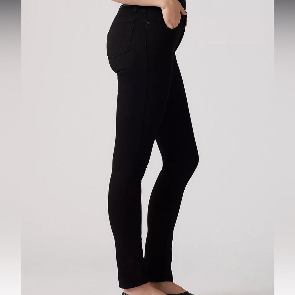 Levi’s Women Black Skinny Jeans